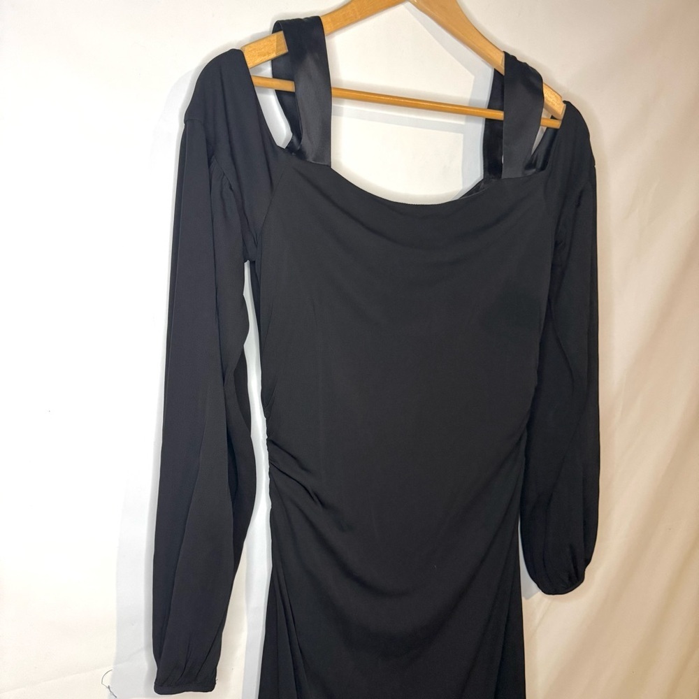 David Meister Black Cold Shoulder Long Sleeve Cocktail Dress Size Medium - Picture 2 of 11